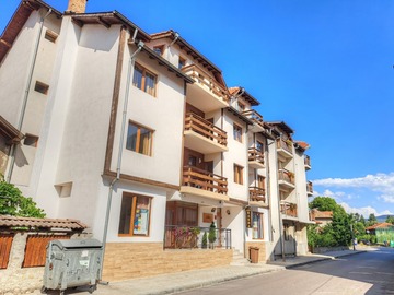Monthly Apartment Rentals: Rooms for rent in the center of Bansko