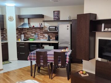 Monthly Apartment Rentals: Two Bedroom Apartment for rent in Bansko