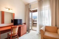 Monthly Apartment Rentals: Studio w. Terrace in Coliving Bansko 4*+Coworking Plan