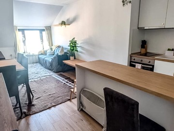 Monthly Apartment Rentals: Modern & Cozy 2-BR Apartment