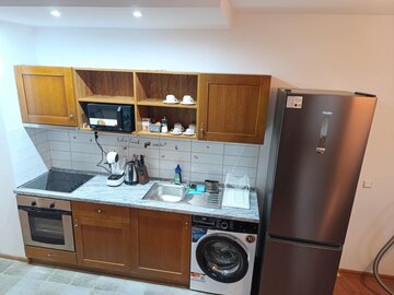 Monthly Apartment Rentals: Modern apartment 2 Narcis